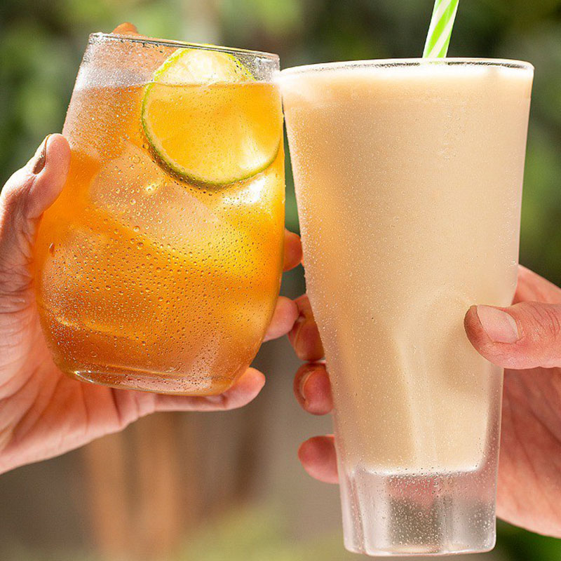 Temos duas dicas que vão te ajudar a chegar na estação mais quente do ano. A refrescância dos chás e os sabores dos shakes Herbalife