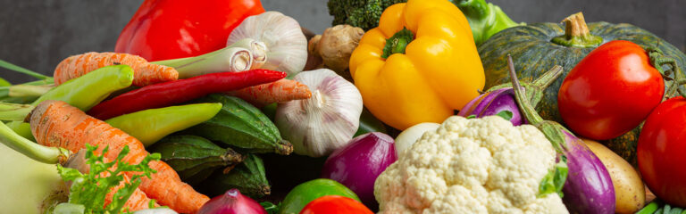 Os alimentos plant based “à base de plantas”, são desenvolvidos a partir de matérias-primas vegetais para quem busca uma dieta mais saudável.